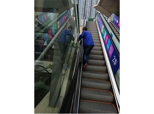 商場(chǎng)保潔（曼哈頓）